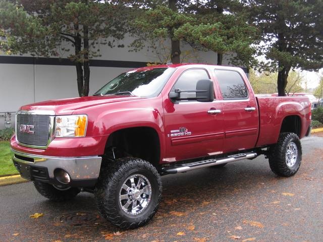 2007 GMC Sierra 2500 SLE1   - Photo 2 - Portland, OR 97217