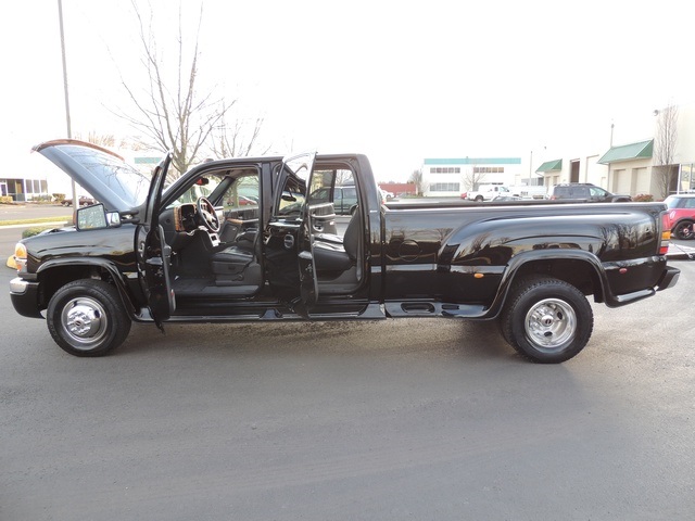 2003 GMC Sierra 3500 SLT/ 4X4 / Duramax Diesel / DUALLY / Regency PKG   - Photo 26 - Portland, OR 97217