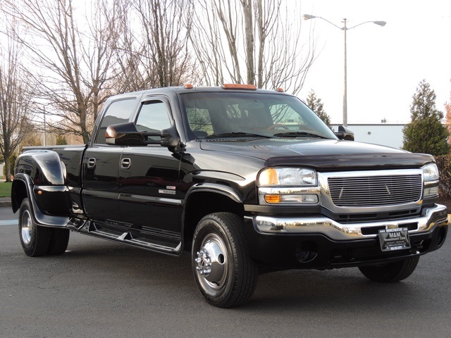 2003 GMC Sierra 3500 SLT/ 4X4 / Duramax Diesel / DUALLY / Regency PKG   - Photo 2 - Portland, OR 97217