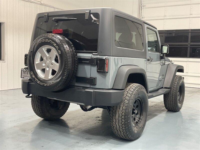 2014 Jeep Wrangler Sport 4X4 / 6-Speed Manual / LIFTED / LOCAL  / ZERO RUST - Photo 7 - Gladstone, OR 97027