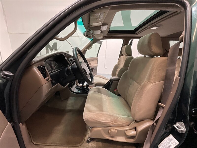 2002 Toyota 4Runner SR5 4X4 / 3.4L V6 / LIFTED /Sunroof / ZERO RUST / Sunroof / Luggage Rack / Towing Pkg / FRESH TIMING BELT SERVICE + WATER PUMP JUST DONE - Photo 9 - Gladstone, OR 97027
