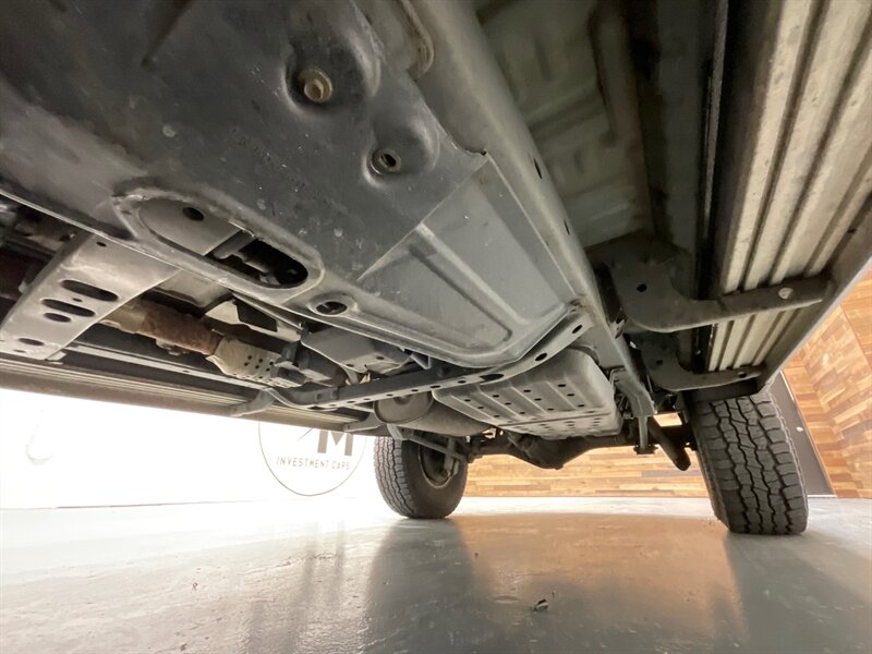 2002 Toyota 4Runner SR5 4X4 / 3.4L V6 / LIFTED /Sunroof / ZERO RUST / Sunroof / Luggage Rack / Towing Pkg / FRESH TIMING BELT SERVICE + WATER PUMP JUST DONE - Photo 22 - Gladstone, OR 97027