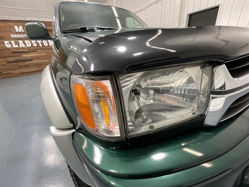 2002 Toyota 4Runner SR5 4X4 / 3.4L V6 / LIFTED /Sunroof / ZERO RUST / Sunroof / Luggage Rack / Towing Pkg / FRESH TIMING BELT SERVICE + WATER PUMP JUST DONE - Photo 27 - Gladstone, OR 97027