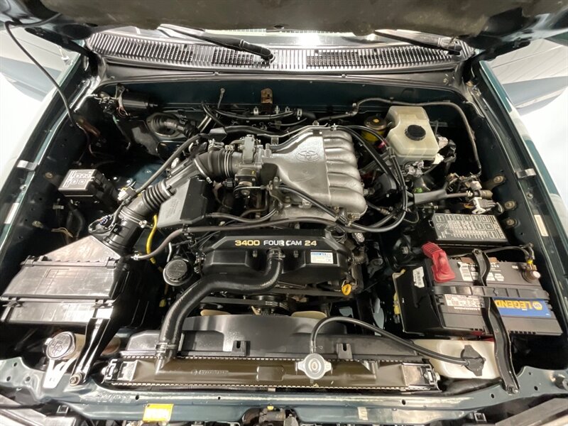 2002 Toyota 4Runner SR5 4X4 / 3.4L V6 / LIFTED /Sunroof / ZERO RUST / Sunroof / Luggage Rack / Towing Pkg / FRESH TIMING BELT SERVICE + WATER PUMP JUST DONE - Photo 40 - Gladstone, OR 97027