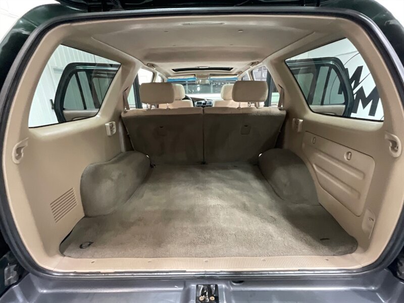 2002 Toyota 4Runner SR5 4X4 / 3.4L V6 / LIFTED /Sunroof / ZERO RUST / Sunroof / Luggage Rack / Towing Pkg / FRESH TIMING BELT SERVICE + WATER PUMP JUST DONE - Photo 11 - Gladstone, OR 97027