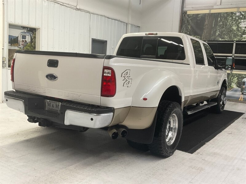 2011 Ford F-350 Lariat Unlimited Pkg 4X4 / 6.7L DIESEL / DUALLY  / Leather w. Heated & Cooled Seats / Navigation & Backup Camera / RUST FREE / 93,000 MILES - Photo 8 - Gladstone, OR 97027