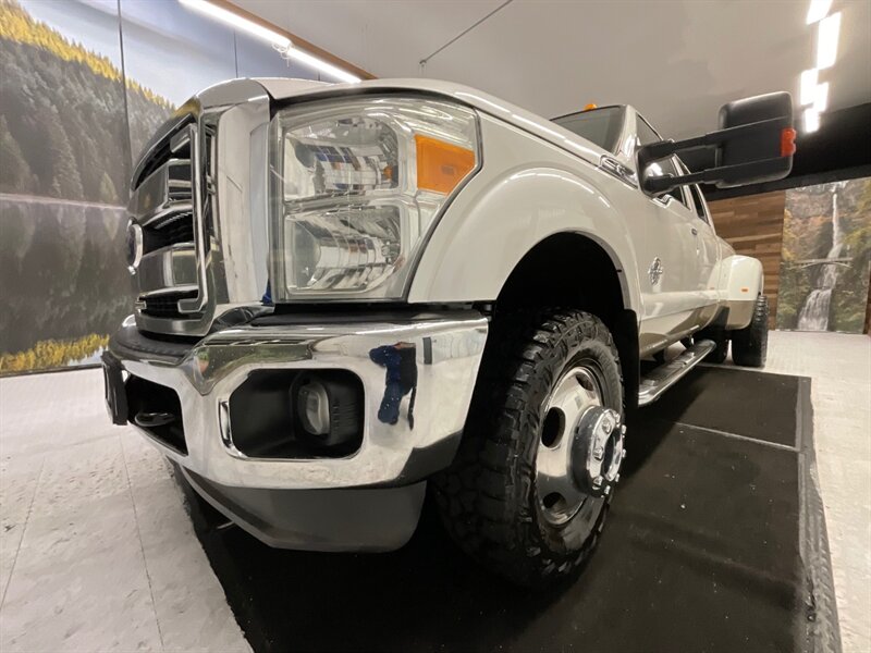 2011 Ford F-350 Lariat Unlimited Pkg 4X4 / 6.7L DIESEL / DUALLY  / Leather w. Heated & Cooled Seats / Navigation & Backup Camera / RUST FREE / 93,000 MILES - Photo 27 - Gladstone, OR 97027