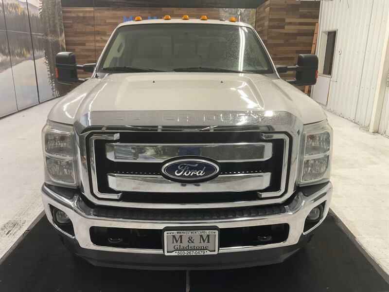 2011 Ford F-350 Lariat Unlimited Pkg 4X4 / 6.7L DIESEL / DUALLY  / Leather w. Heated & Cooled Seats / Navigation & Backup Camera / RUST FREE / 93,000 MILES - Photo 5 - Gladstone, OR 97027