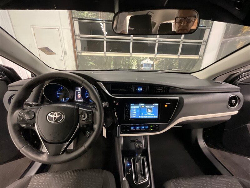 2018 Toyota Corolla iM Hatchback / 1.8L 4Cyl / Backup Camera / SPORT !  / Local Oregon Car / Excellent condition / Sharp & Clean ! - Photo 32 - Gladstone, OR 97027