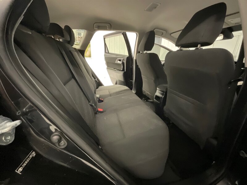 2018 Toyota Corolla iM Hatchback / 1.8L 4Cyl / Backup Camera / SPORT !  / Local Oregon Car / Excellent condition / Sharp & Clean ! - Photo 15 - Gladstone, OR 97027