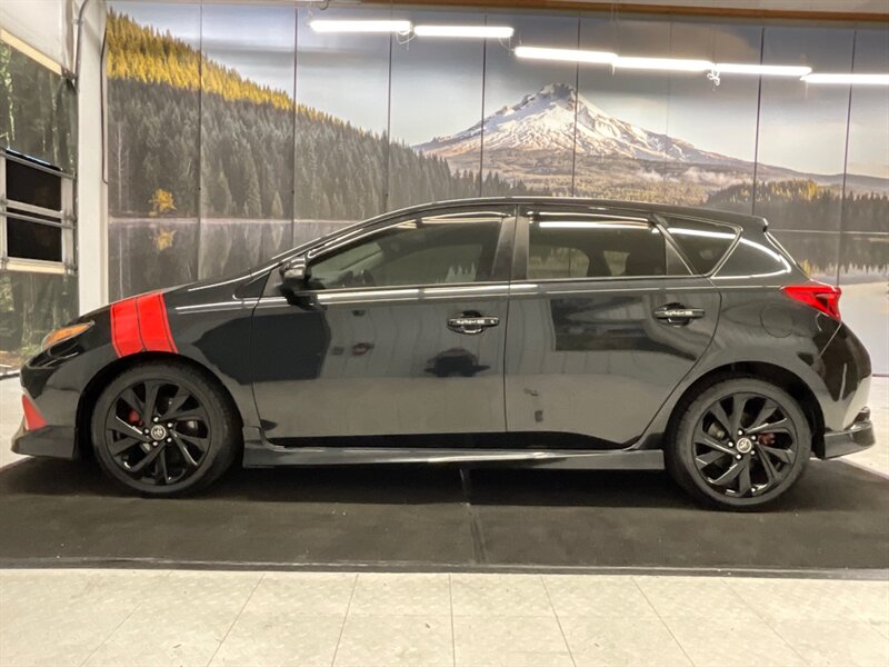 2018 Toyota Corolla iM Hatchback / 1.8L 4Cyl / Backup Camera / SPORT !  / Local Oregon Car / Excellent condition / Sharp & Clean ! - Photo 3 - Gladstone, OR 97027