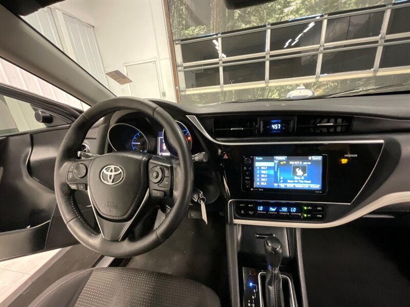 2018 Toyota Corolla iM Hatchback / 1.8L 4Cyl / Backup Camera / SPORT !  / Local Oregon Car / Excellent condition / Sharp & Clean ! - Photo 20 - Gladstone, OR 97027