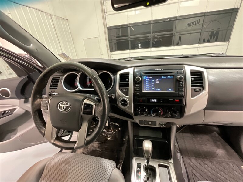 2013 Toyota Tacoma V6 Double Cab 4X4 / TRD OFF ROAD / REAR DIFF LOCK  / LOCAL OREGON TRUCK / ZERO RUST / Backup Camera / Sunroof - Photo 16 - Gladstone, OR 97027