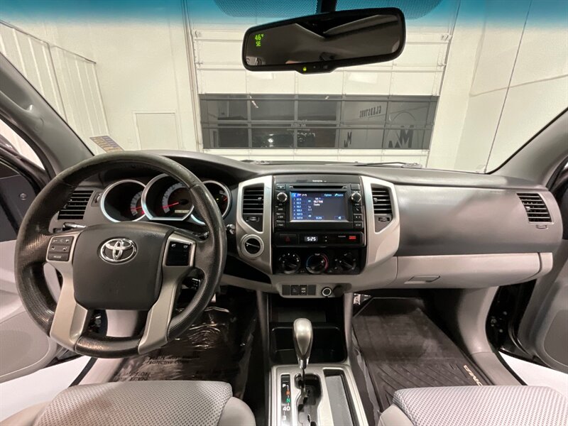 2013 Toyota Tacoma V6 Double Cab 4X4 / TRD OFF ROAD / REAR DIFF LOCK  / LOCAL OREGON TRUCK / ZERO RUST / Backup Camera / Sunroof - Photo 38 - Gladstone, OR 97027