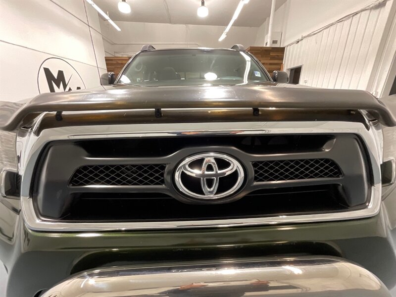 2013 Toyota Tacoma V6 Double Cab 4X4 / TRD OFF ROAD / REAR DIFF LOCK  / LOCAL OREGON TRUCK / ZERO RUST / Backup Camera / Sunroof - Photo 30 - Gladstone, OR 97027