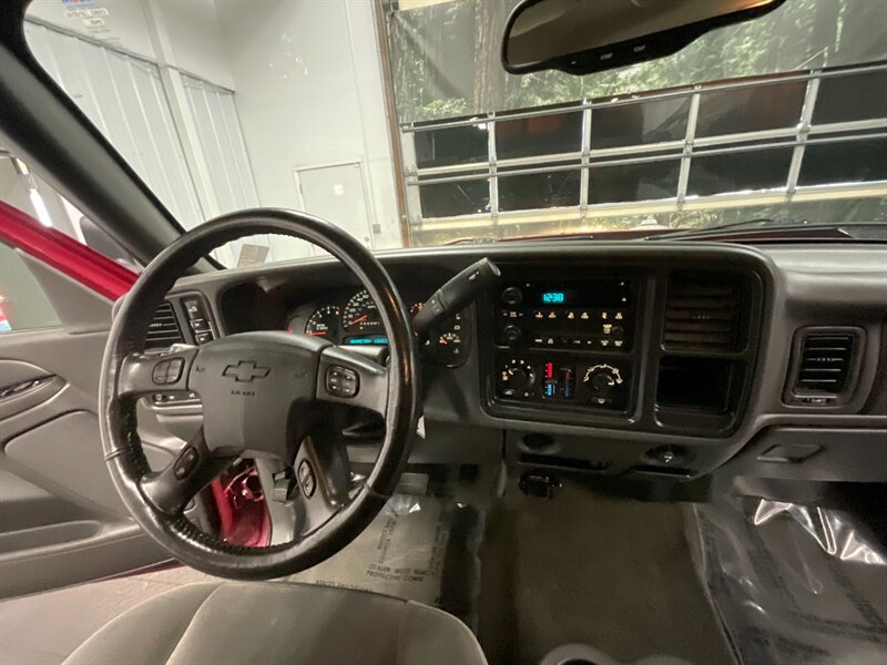 2006 Chevrolet Silverado 2500 LT Crew Cab 4X4 / 6.6L DURAMAX DIESEL /126,000 MIL  LOCAL OREGON TRUCK / RUST FREE / NEW TIRES / SHARP & CLEAN!! - Photo 17 - Gladstone, OR 97027