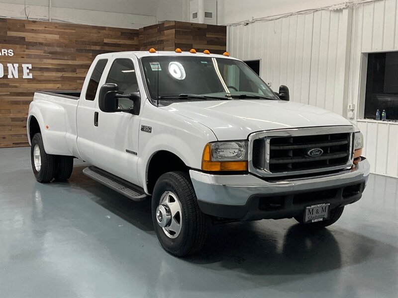 2000 Ford F-350 Super Duty XLT 4X4/7.3L DIESEL /DUALLY / 123K MILE  / LOCAL TRUCK w. ZERO RUST / BRAND NEW SET OF TIRES - Photo 2 - Gladstone, OR 97027