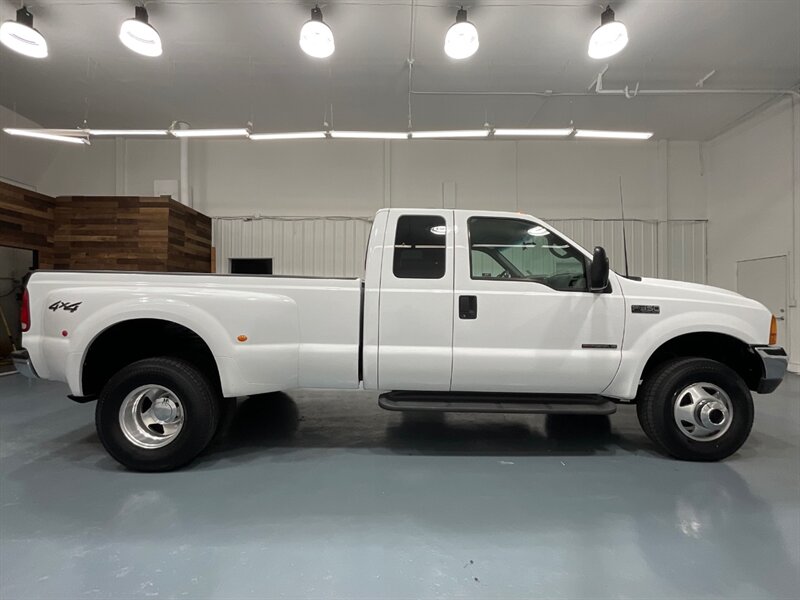 2000 Ford F-350 Super Duty XLT 4X4/7.3L DIESEL /DUALLY / 123K MILE  / LOCAL TRUCK w. ZERO RUST / BRAND NEW SET OF TIRES - Photo 4 - Gladstone, OR 97027