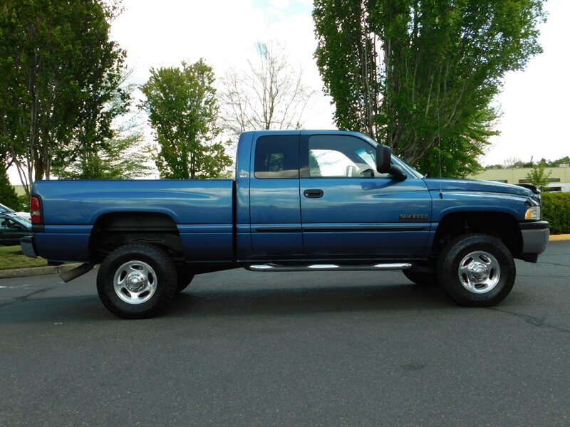 2002 Dodge Ram 2500 Quad Cab 4X4 / 5.9 L CUMMINS TURBO DIESEL   - Photo 4 - Portland, OR 97217