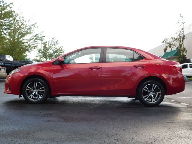 2016 Toyota Corolla LE Plus / Backup Camera / 1-Owner / FULL WARRANTY   - Photo 3 - Portland, OR 97217