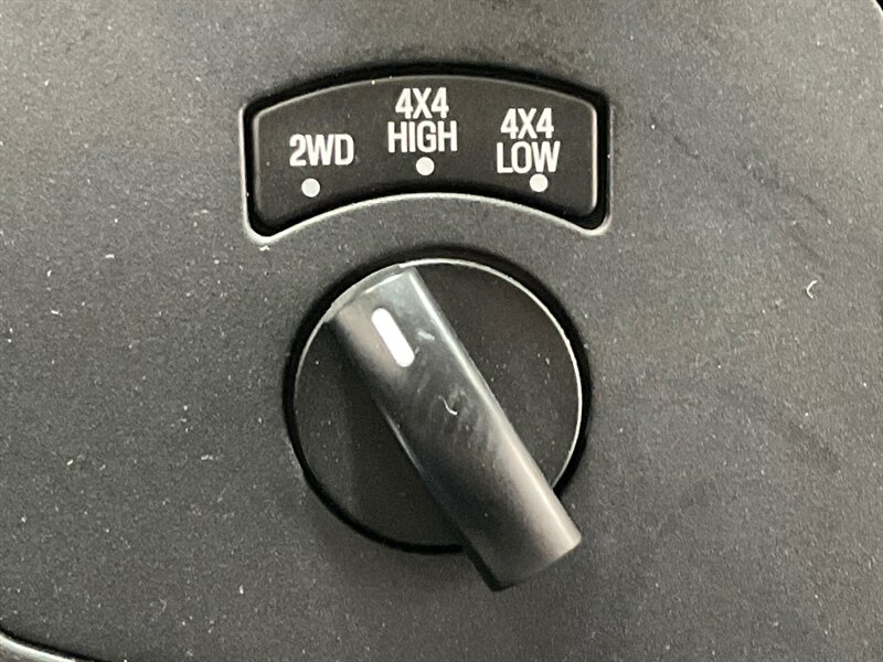 2008 Ford F-250 4x4 / Utility Bed / XL / 5.4L V8 / 69K MILES / ZERO RUST / Towing Pkg / Utility Bed - Photo 21 - Gladstone, OR 97027