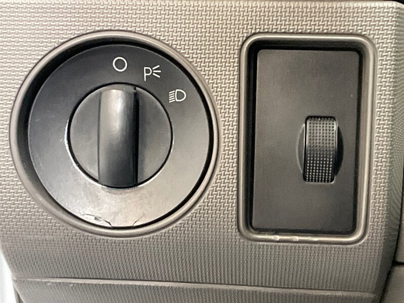 2008 Ford F-250 4x4 / Utility Bed / XL / 5.4L V8 / 69K MILES / ZERO RUST / Towing Pkg / Utility Bed - Photo 41 - Gladstone, OR 97027