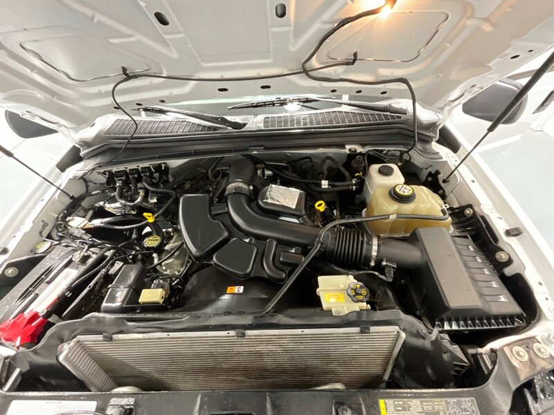 2008 Ford F-250 4x4 / Utility Bed / XL / 5.4L V8 / 69K MILES / ZERO RUST / Towing Pkg / Utility Bed - Photo 43 - Gladstone, OR 97027