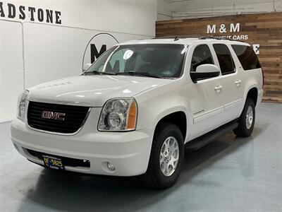 2013 GMC Yukon XL SLT Sport Utility 4X4 / 3RD ROW SEAT/Backup Cam  / Leather w. Heated seats / Towing Pkg / ZERO RUST SUV