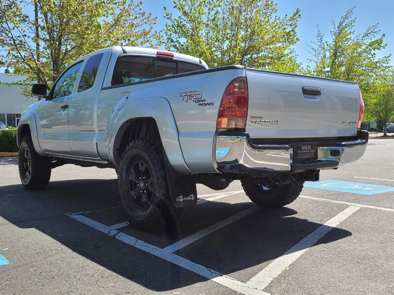 2007 Toyota Tacoma 4X4 / V6 4.0L / TRD OFF ROAD / REAR DIFF LOCK /  / 6 SPEED MANUAL / LIFTED !!! - Photo 7 - Portland, OR 97217