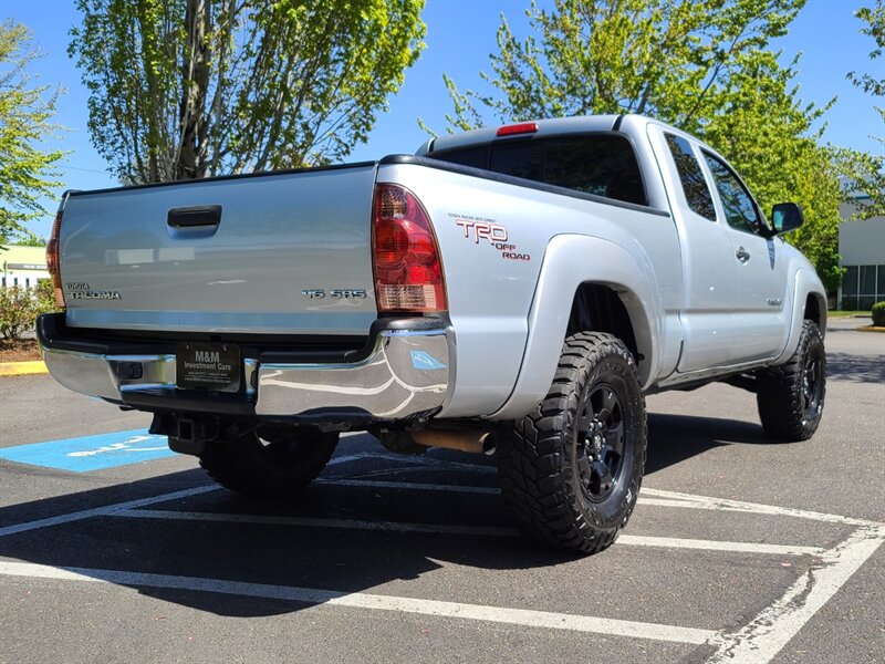 2007 Toyota Tacoma 4X4 / V6 4.0L / TRD OFF ROAD / REAR DIFF LOCK /  / 6 SPEED MANUAL / LIFTED !!! - Photo 8 - Portland, OR 97217