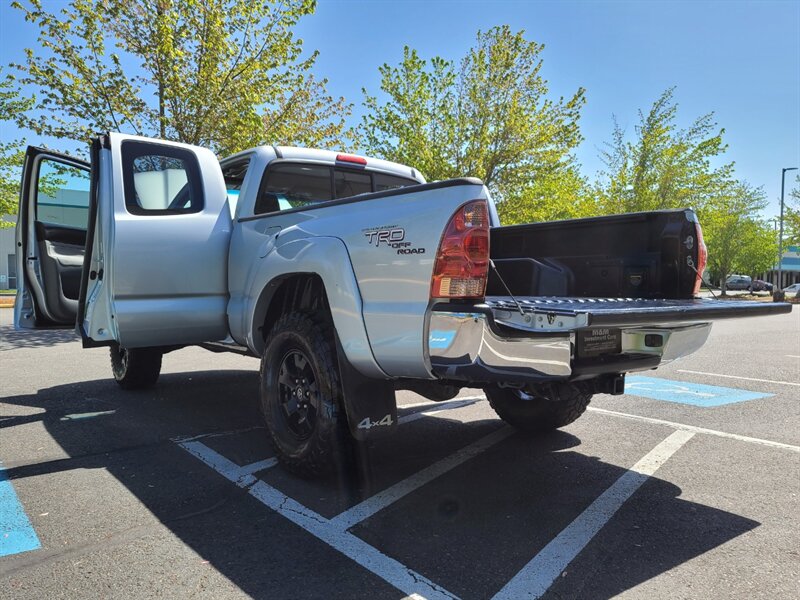 2007 Toyota Tacoma 4X4 / V6 4.0L / TRD OFF ROAD / REAR DIFF LOCK /  / 6 SPEED MANUAL / LIFTED !!! - Photo 27 - Portland, OR 97217