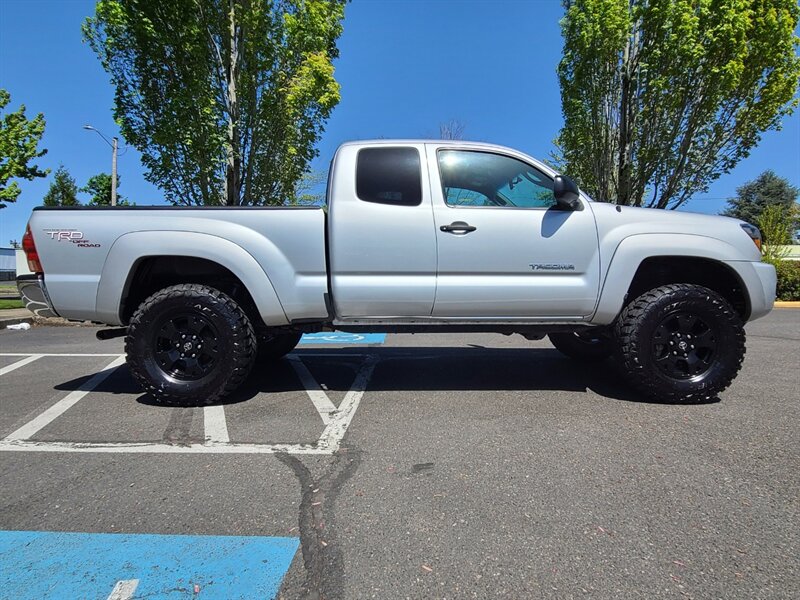 2007 Toyota Tacoma 4X4 / V6 4.0L / TRD OFF ROAD / REAR DIFF LOCK /  / 6 SPEED MANUAL / LIFTED !!! - Photo 4 - Portland, OR 97217