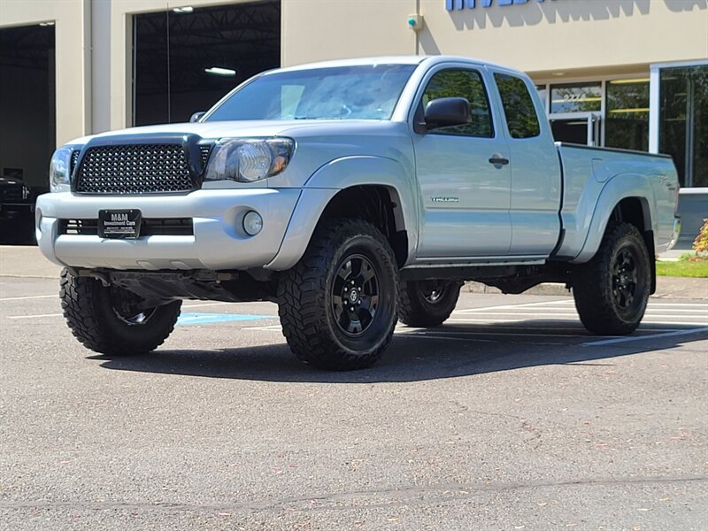 2007 Toyota Tacoma 4X4 / V6 4.0L / TRD OFF ROAD / REAR DIFF LOCK /  / 6 SPEED MANUAL / LIFTED !!! - Photo 1 - Portland, OR 97217