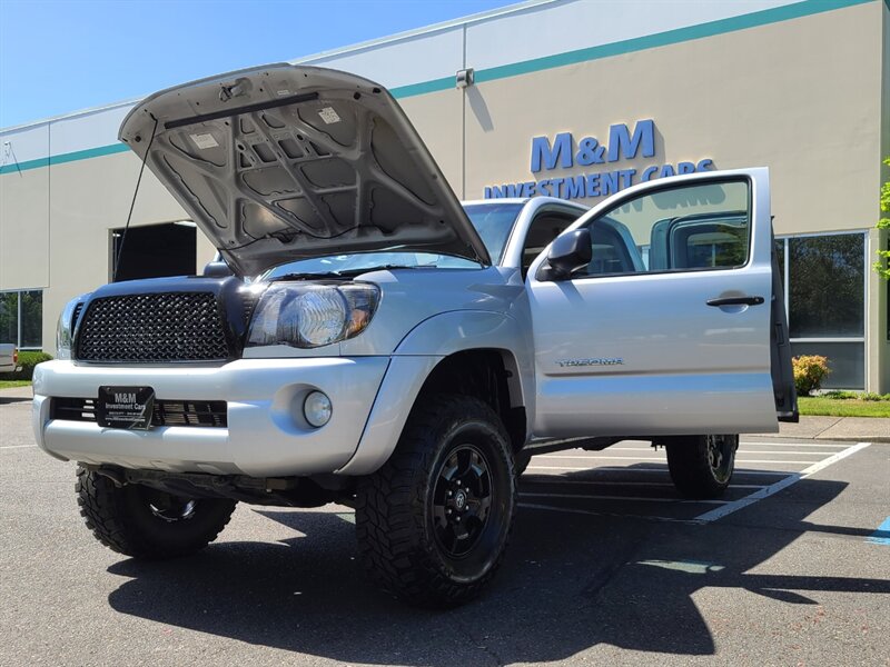 2007 Toyota Tacoma 4X4 / V6 4.0L / TRD OFF ROAD / REAR DIFF LOCK /  / 6 SPEED MANUAL / LIFTED !!! - Photo 26 - Portland, OR 97217