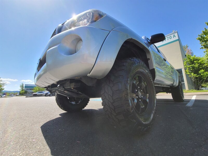 2007 Toyota Tacoma 4X4 / V6 4.0L / TRD OFF ROAD / REAR DIFF LOCK /  / 6 SPEED MANUAL / LIFTED !!! - Photo 9 - Portland, OR 97217