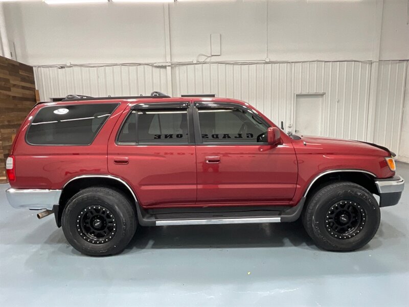 1999 Toyota 4Runner SR5 4X4 V6 / Timing Belt Service Done / 145K Miles / ZERO RUST - Photo 4 - Gladstone, OR 97027