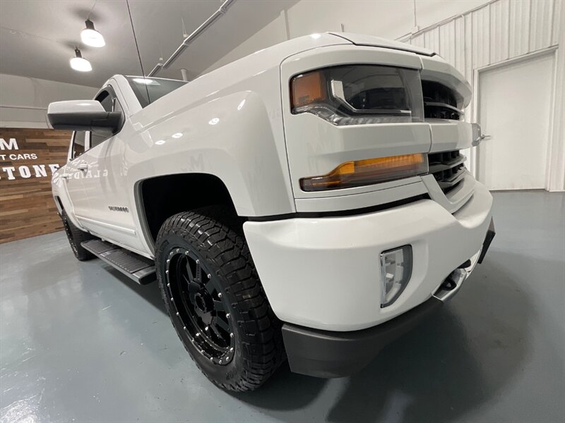 2017 Chevrolet Silverado 1500 LT Z71 Crew Cab 4X4 / 5.3L V8 / Leather Navigation  / ZERO RUST / Heated Seats / Backup Camera / Power Sliding rear window - Photo 46 - Gladstone, OR 97027