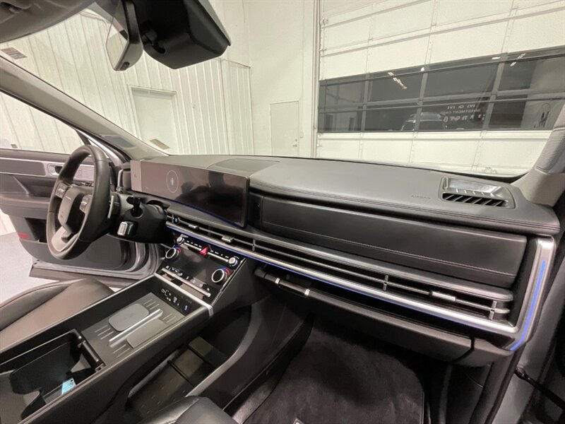 2024 Hyundai Santa Fe Limited AWD / 3RD ROW SEAT / ONLY 7,000 MILES  / 1-OWNER LOCAL / DUAL MOONROOF / LOADED / GREAT PRICE - Photo 40 - Gladstone, OR 97027