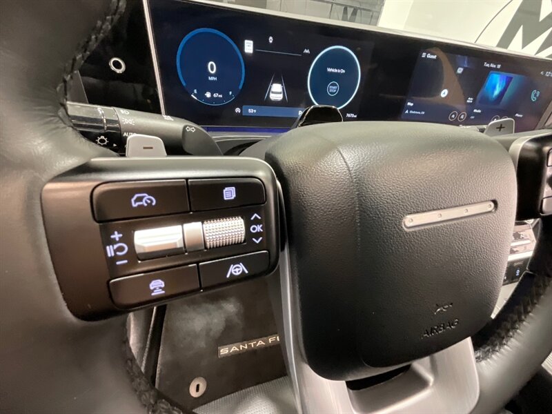 2024 Hyundai Santa Fe Limited AWD / 3RD ROW SEAT / ONLY 7,000 MILES  / 1-OWNER LOCAL / DUAL MOONROOF / LOADED / GREAT PRICE - Photo 37 - Gladstone, OR 97027