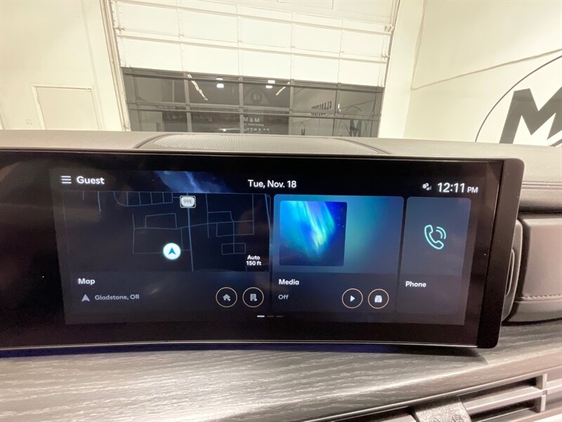 2024 Hyundai Santa Fe Limited AWD / 3RD ROW SEAT / ONLY 7,000 MILES  / 1-OWNER LOCAL / DUAL MOONROOF / LOADED / GREAT PRICE - Photo 43 - Gladstone, OR 97027