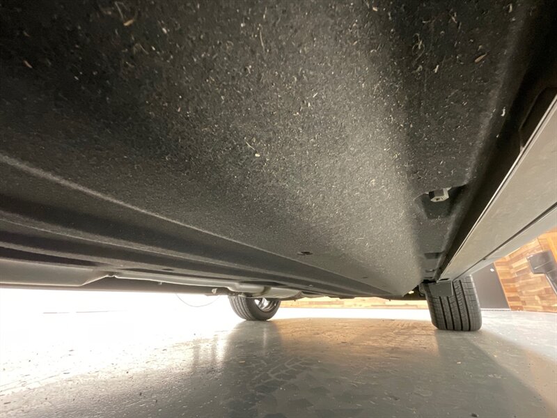 2024 Hyundai Santa Fe Limited AWD / 3RD ROW SEAT / ONLY 7,000 MILES  / 1-OWNER LOCAL / DUAL MOONROOF / LOADED / GREAT PRICE - Photo 59 - Gladstone, OR 97027