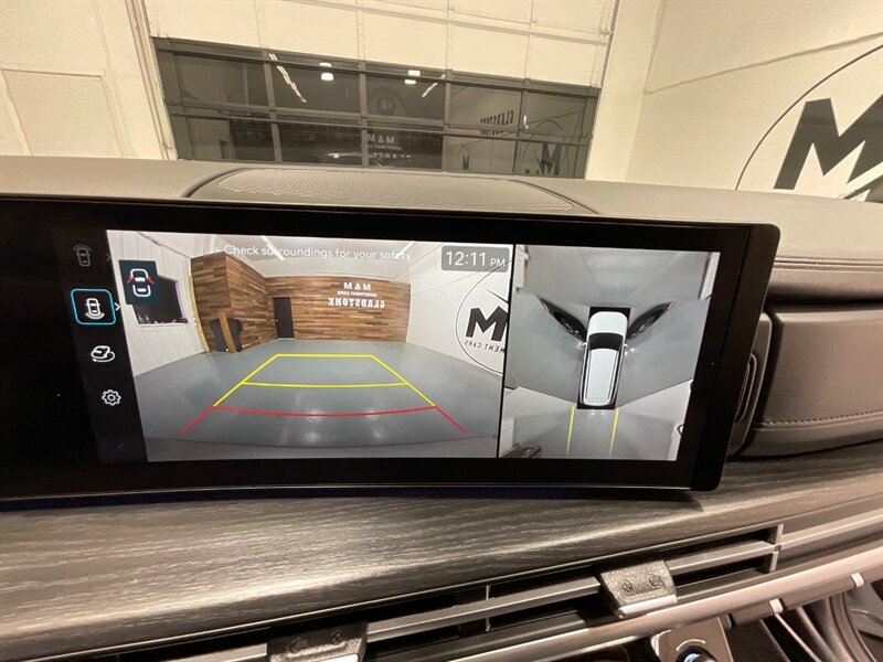 2024 Hyundai Santa Fe Limited AWD / 3RD ROW SEAT / ONLY 7,000 MILES  / 1-OWNER LOCAL / DUAL MOONROOF / LOADED / GREAT PRICE - Photo 16 - Gladstone, OR 97027