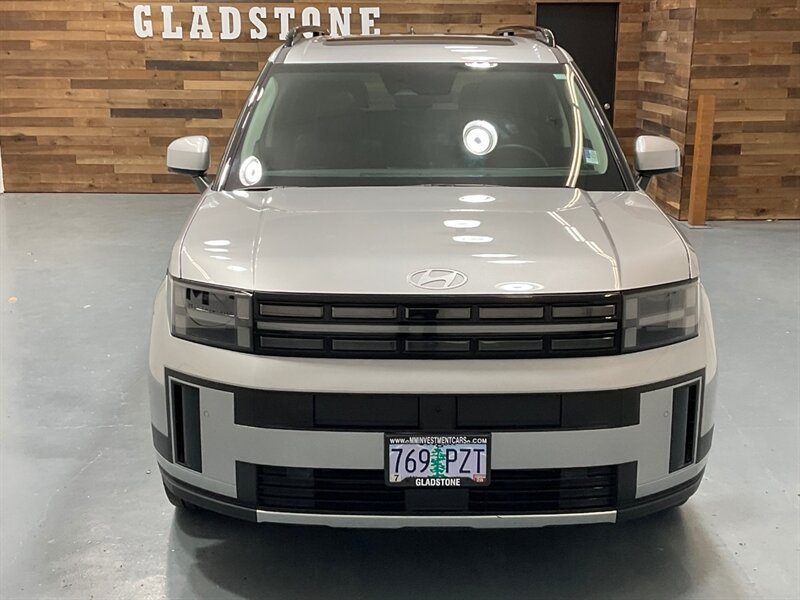 2024 Hyundai Santa Fe Limited AWD / 3RD ROW SEAT / ONLY 7,000 MILES  / 1-OWNER LOCAL / DUAL MOONROOF / LOADED / GREAT PRICE - Photo 5 - Gladstone, OR 97027