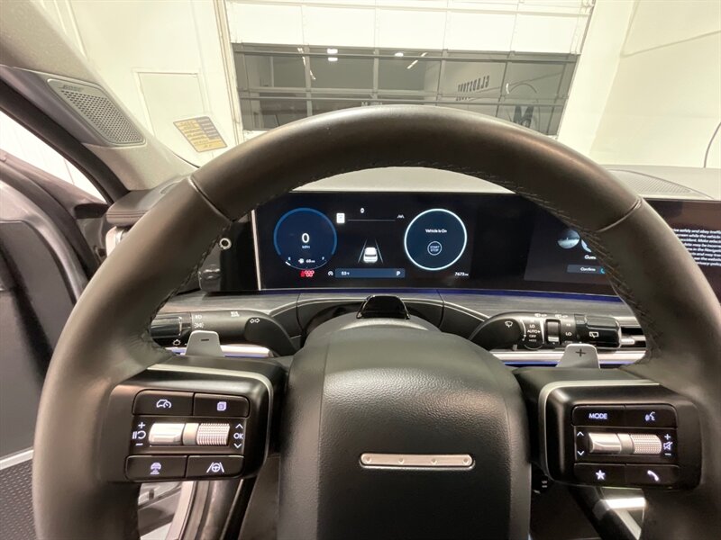 2024 Hyundai Santa Fe Limited AWD / 3RD ROW SEAT / ONLY 7,000 MILES  / 1-OWNER LOCAL / DUAL MOONROOF / LOADED / GREAT PRICE - Photo 42 - Gladstone, OR 97027