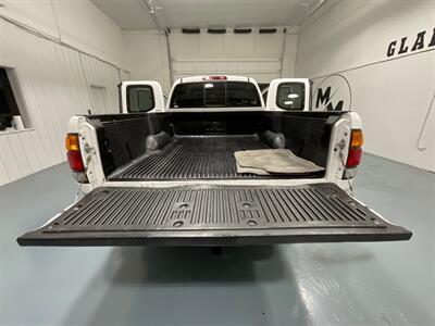 2000 Toyota Tundra SR5 4X4 / 4.7L V8 / LOCAL TRUCK w. ZERO RUST  / Towing Pkg / Extended Cab - Photo 10 - Gladstone, OR 97027