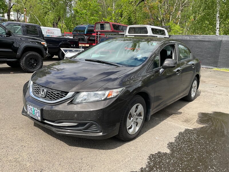 2013 Honda Civic LX   - Photo 1 - Gladstone, OR 97027