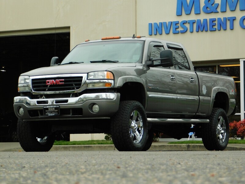 2006 GMC Sierra 2500 SLT 4X4 / 6.6L DURAMAX DIESEL / LBZ MOTOR / LIFTED   - Photo 1 - Portland, OR 97217