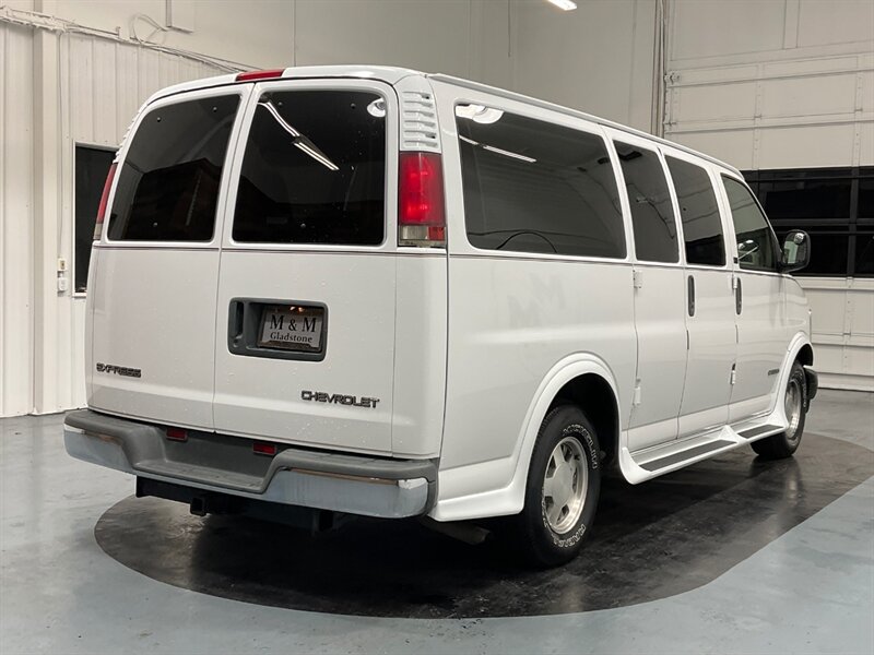 2000 Chevrolet Express G1500 CUSTOM CRAFT VAN  / ONLY 6,000 MILES   - Photo 8 - Gladstone, OR 97027