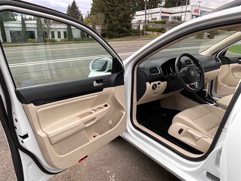 2014 Volkswagen Jetta SportWagen TDI / 4Cyl TURBO DIESEL / 46,000 MILES  /PANORAMA MOONROOF / Leather & Heated Seats / SUPER CLEAN !! - Photo 34 - Gladstone, OR 97027