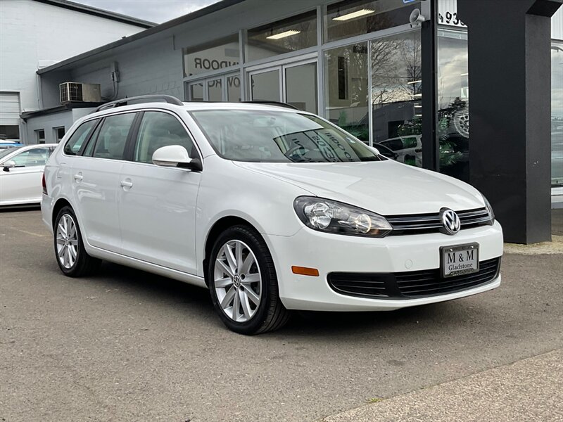 2014 Volkswagen Jetta SportWagen TDI / 4Cyl TURBO DIESEL / 46,000 MILES  /PANORAMA MOONROOF / Leather & Heated Seats / SUPER CLEAN !! - Photo 4 - Gladstone, OR 97027